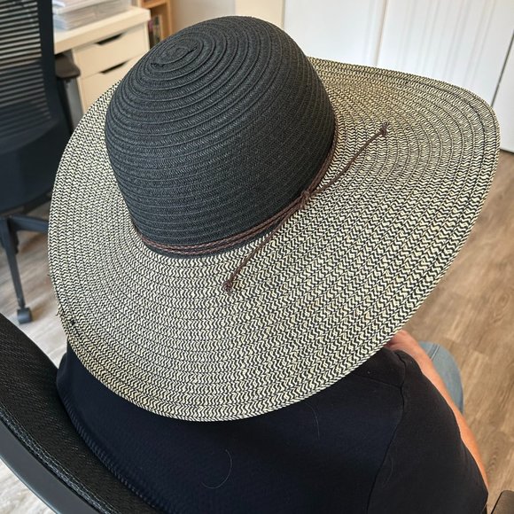 Black & Tan San Diego Hat company sun hat - Picture 2 of 7